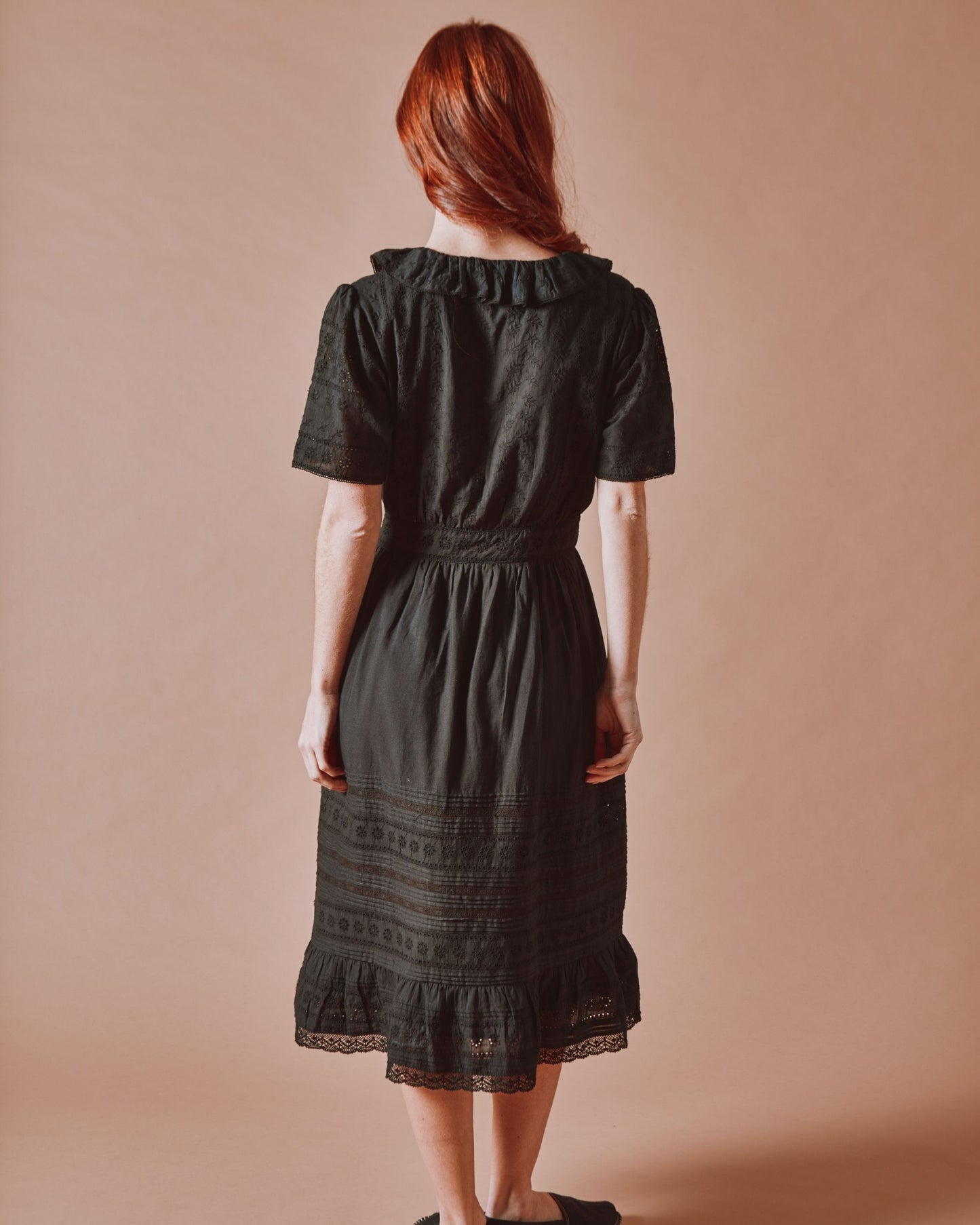 Robe midi - Brodée noir