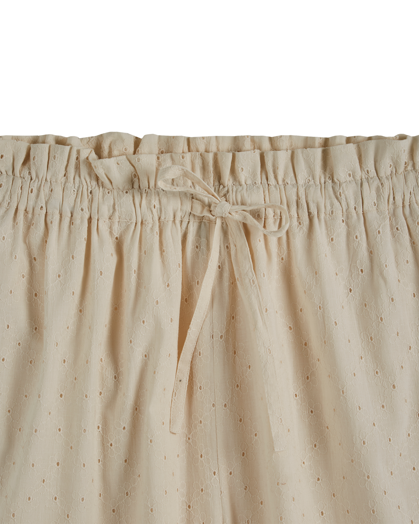 Short broderie anglaise chantilly