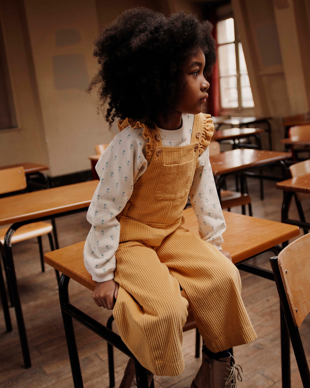 Salopette à volants velours jaune