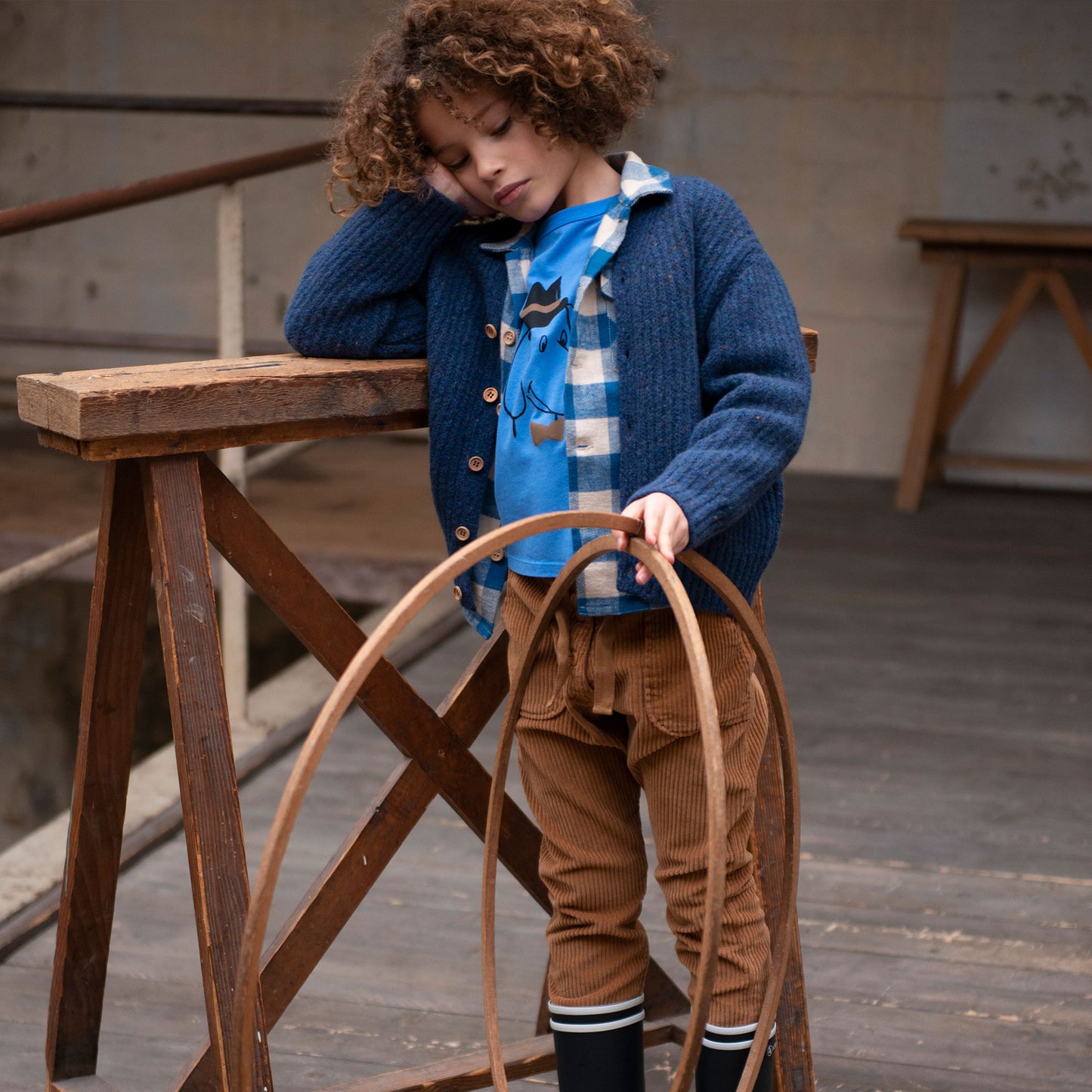 Cardigan laine et bleu pucé